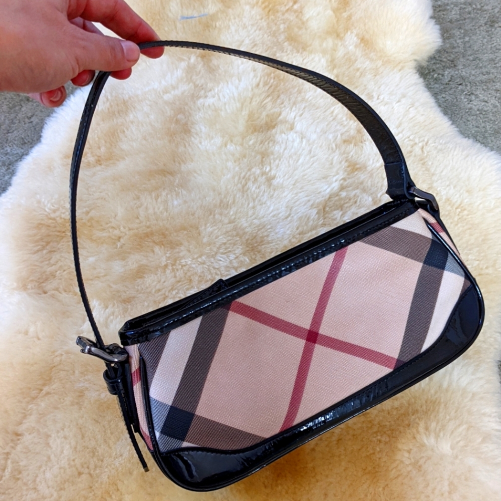Burberry Nova Check Baguette Bag